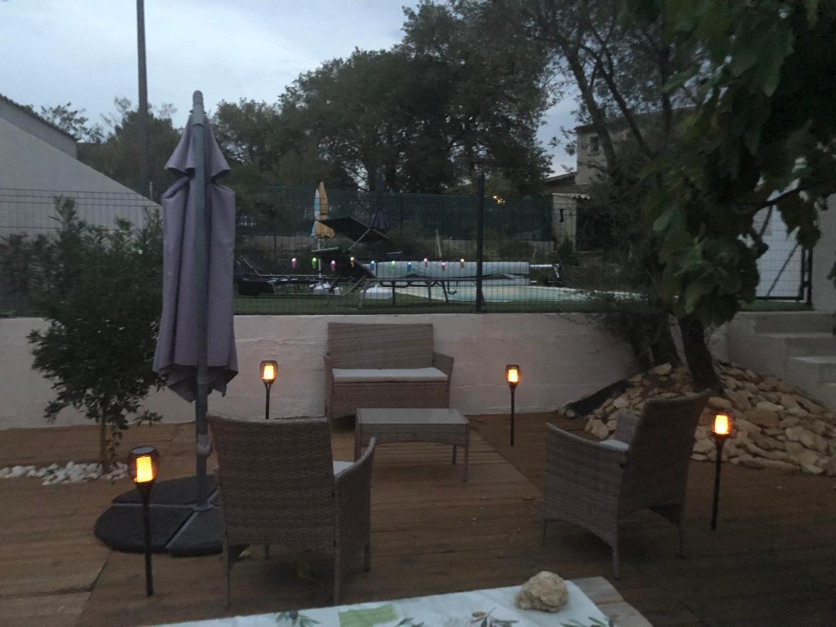 Gite Climatise Avec Piscine Sur Les Hauteurs De Bollène Buitenkant foto